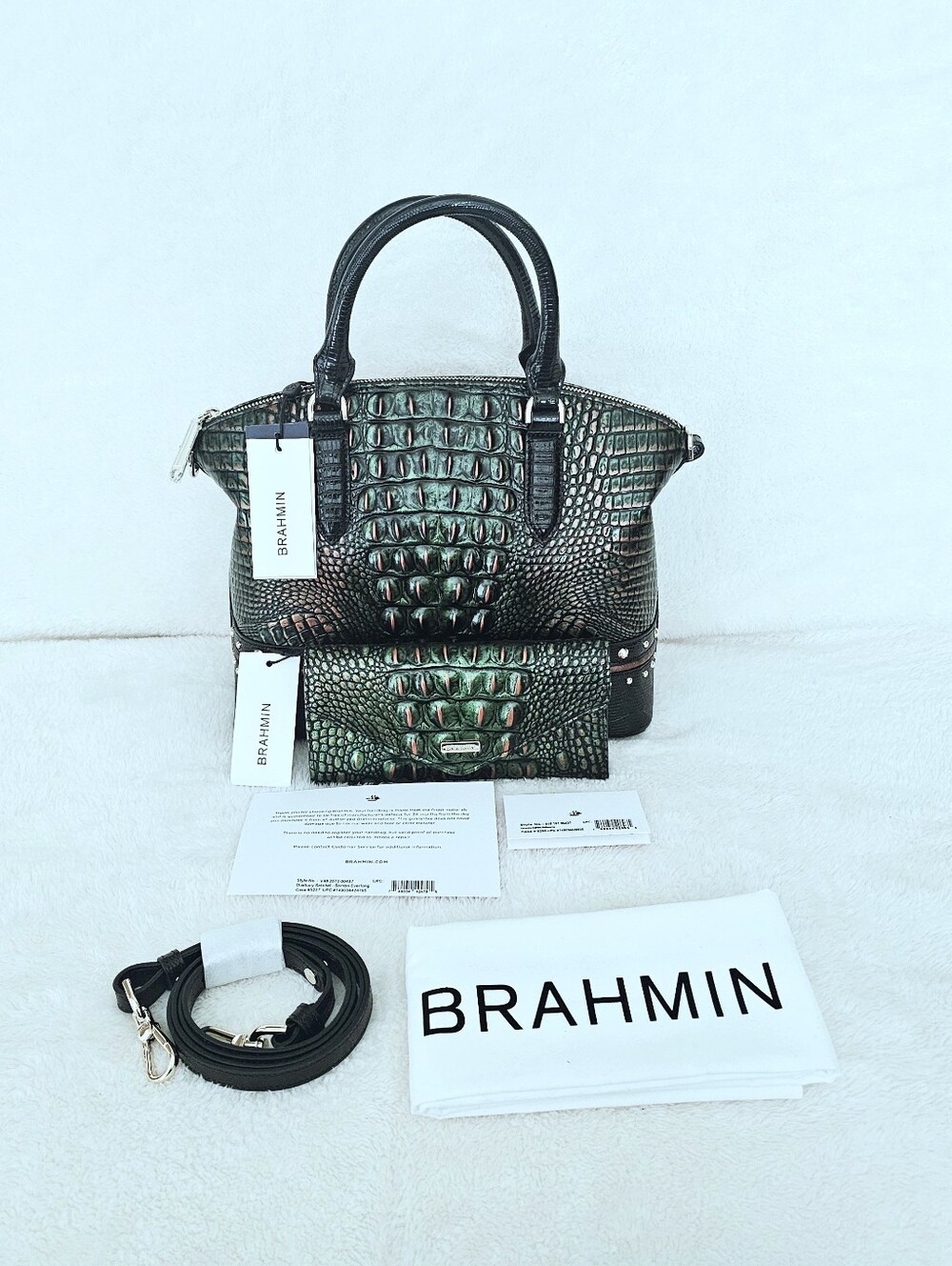 NWT Brahmin SAMBA EVERLONG Medium Duxburyw/Veronica Wallet